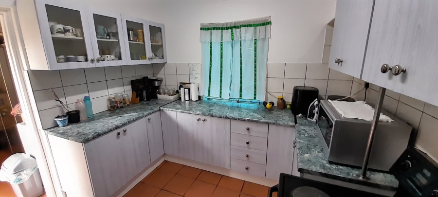 2 Bedroom Property for Sale in Ruyterwacht Western Cape